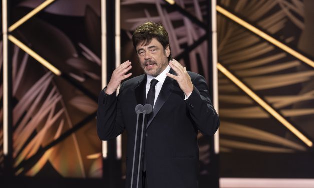Benicio del Toro recibe el premio honorífico de Los Platino en una décima edición exitosa
